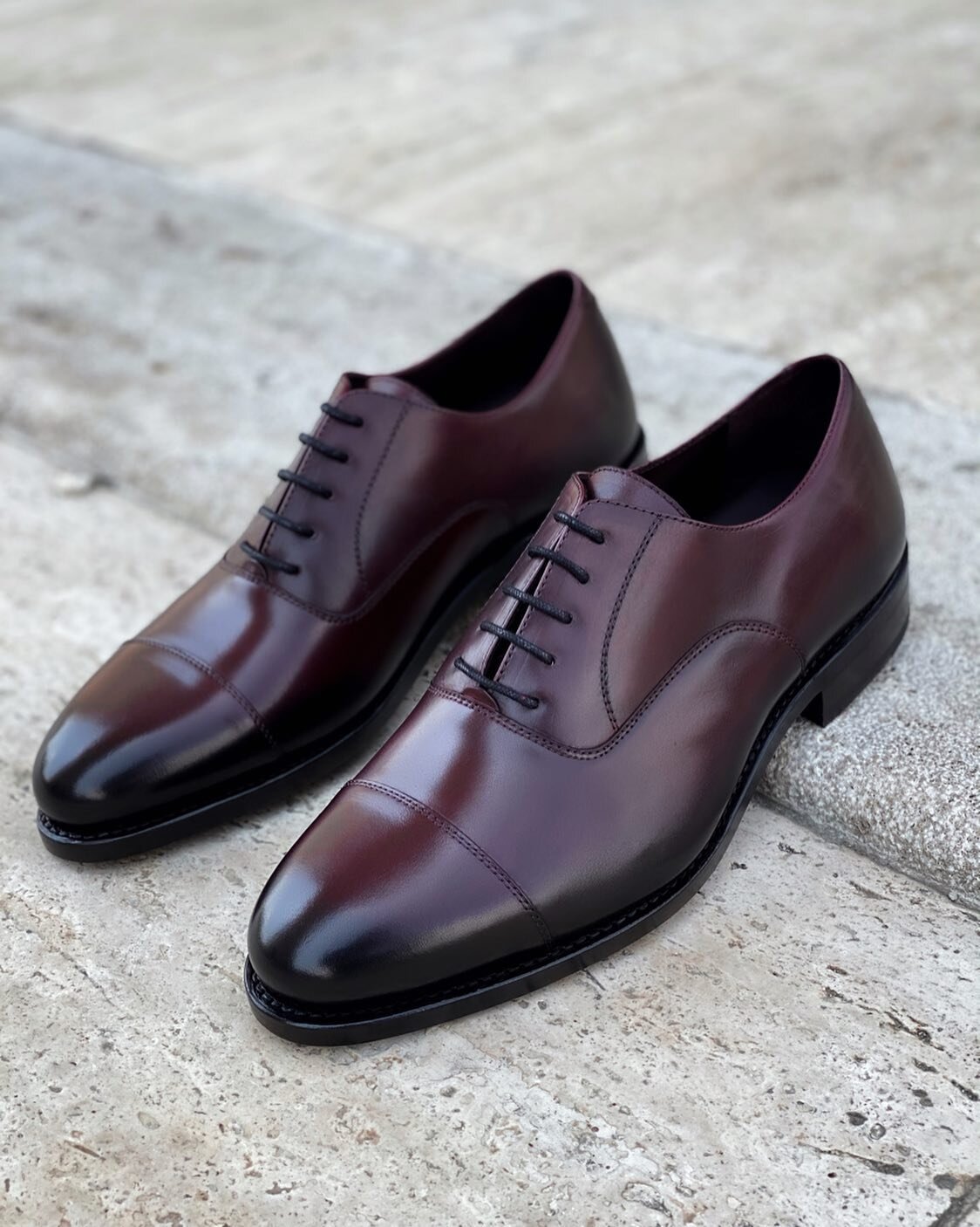 Rufus Burgundy Toecap Oxford