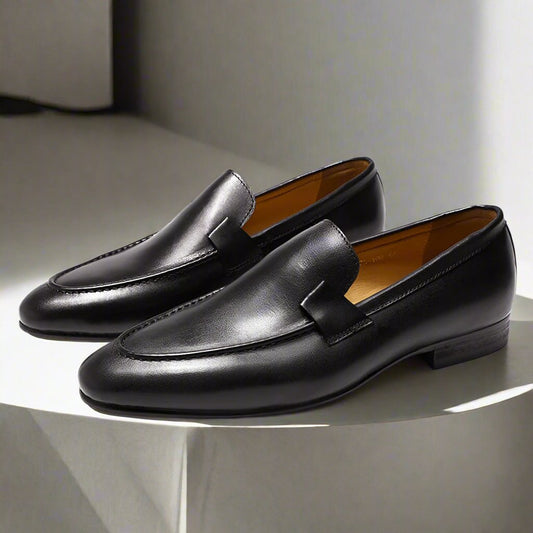 Johnson Black Loafer - Romèro Ferrera